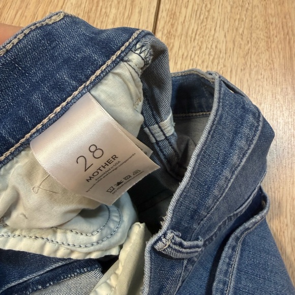 Mother Hustler Ankle Fray Denim Jeans - Picture 6 of 9